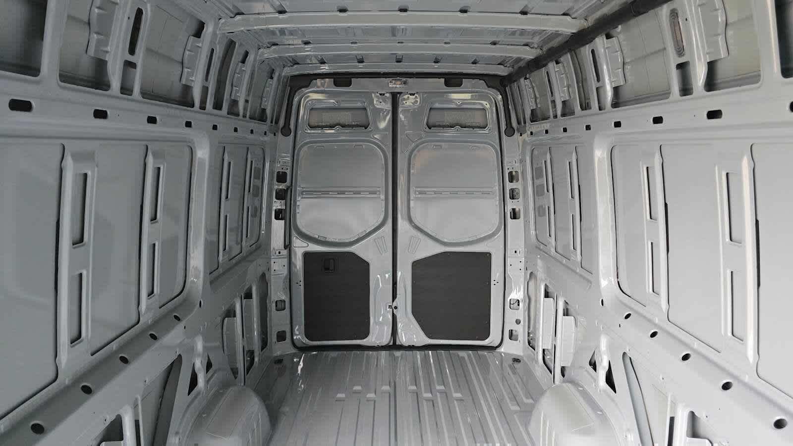 2026 Mercedes-Benz Sprinter 2500 High Roof I4 Diesel HO 170 AWD