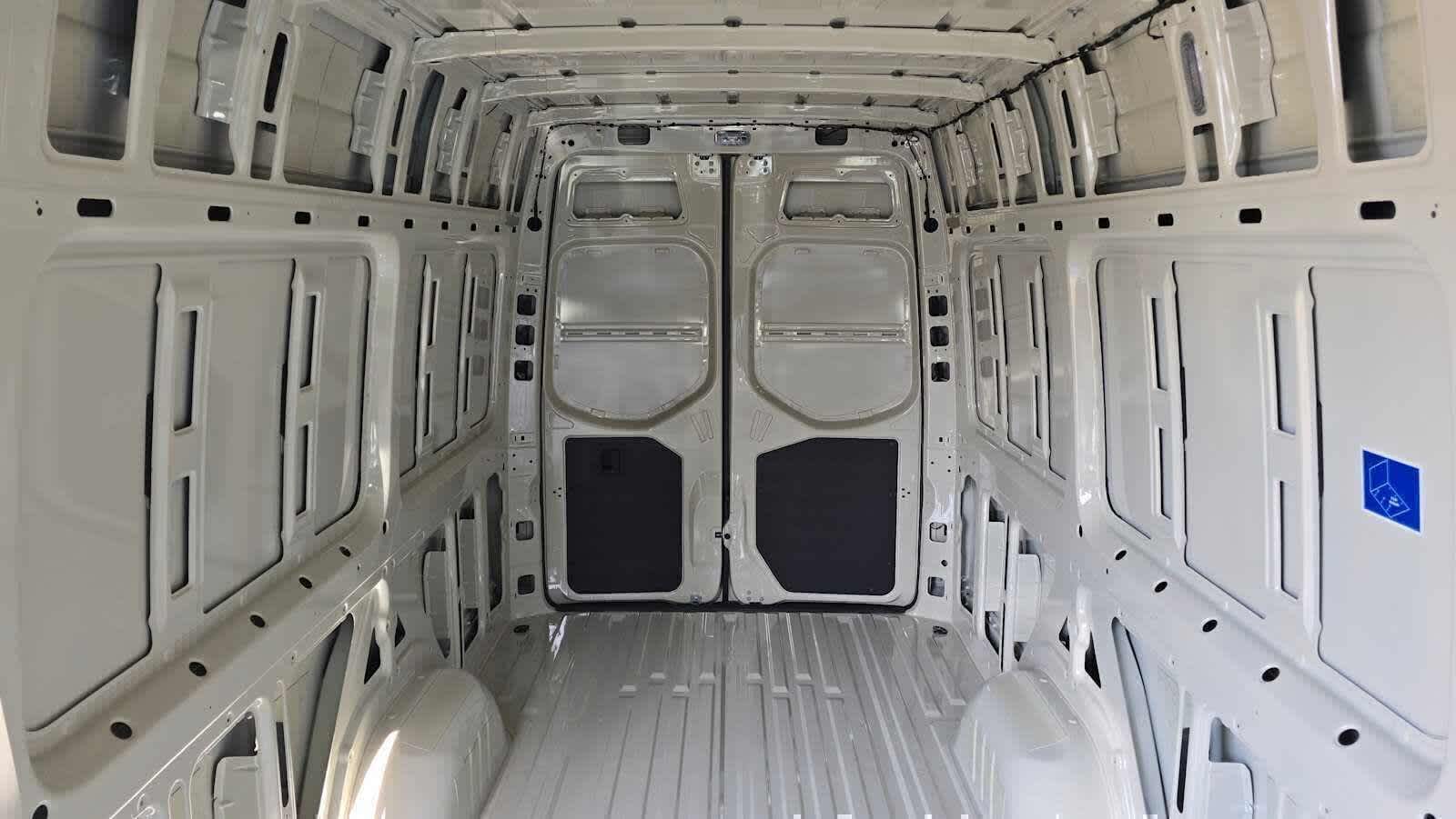 2026 Mercedes-Benz Sprinter 2500 High Roof I4 Diesel HO 170 AWD