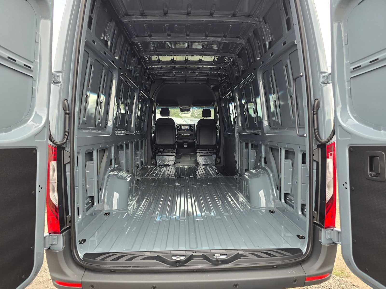 2026 Mercedes-Benz Sprinter Cargo 2500 High Roof I4 Diesel HO 170 AWD