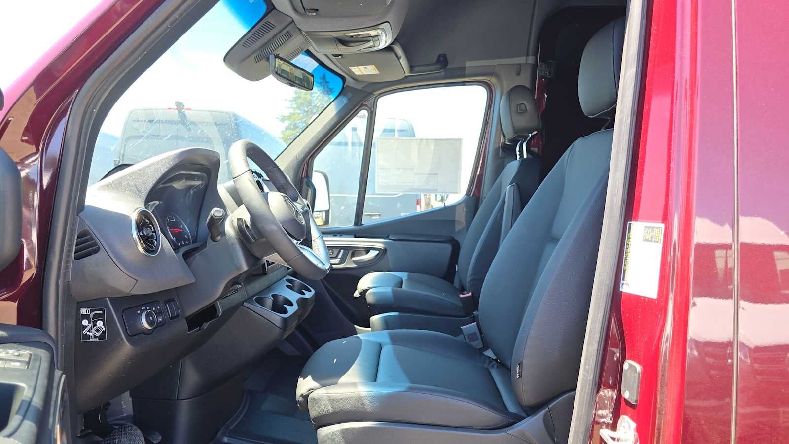 2026 Mercedes-Benz Sprinter 2500 High Roof I4 Diesel HO 170 AWD