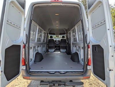 2026 Mercedes-Benz Sprinter 2500 High Roof I4 Diesel HO 170 AWD