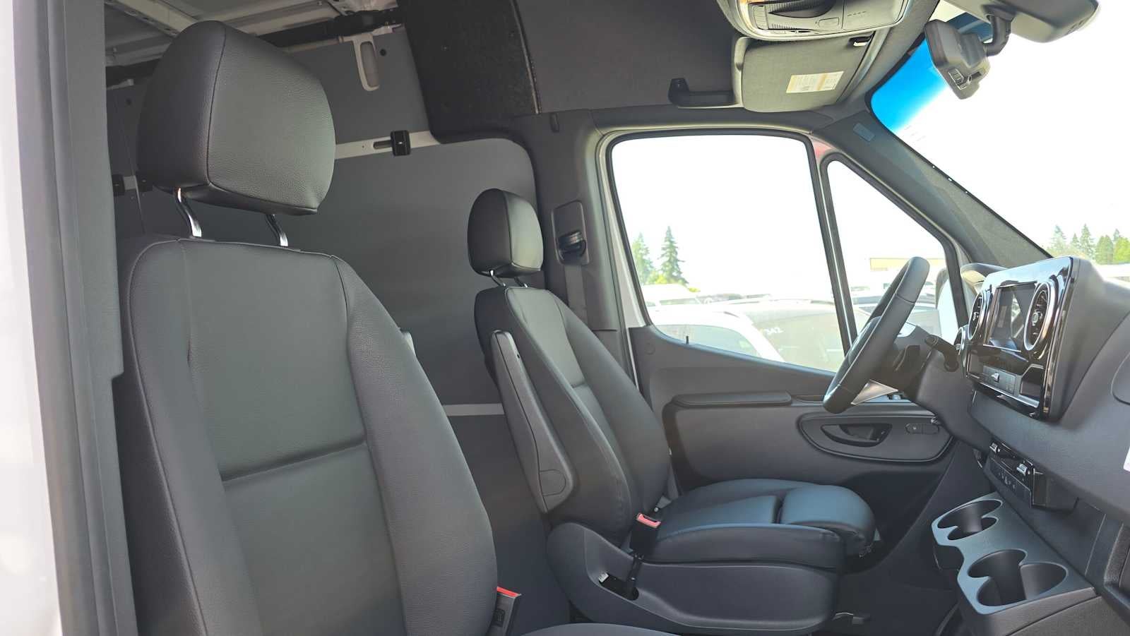 2026 Mercedes-Benz Sprinter Cargo Van 2500 High Roof I4 Diesel HO 170 Extended RWD