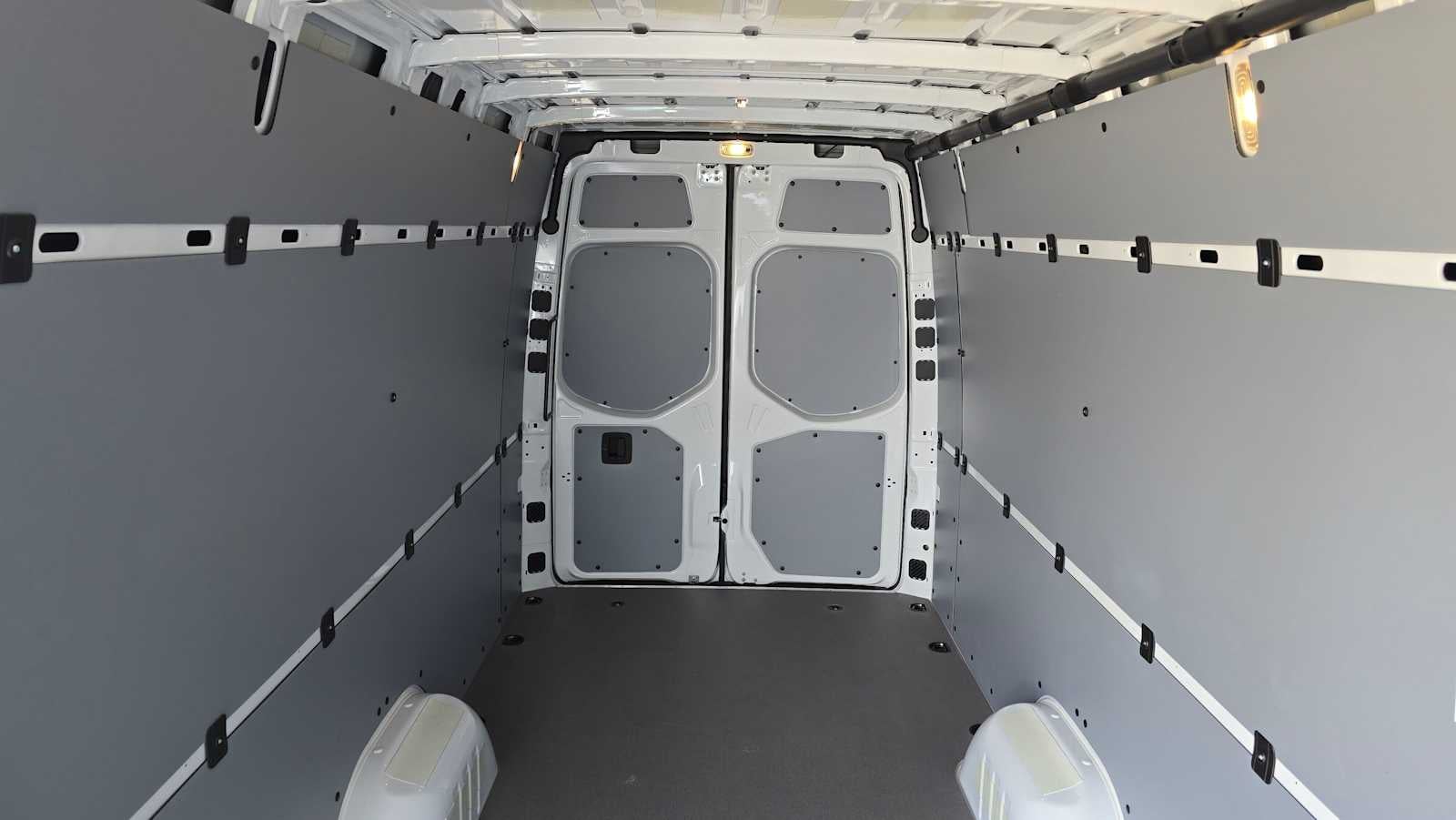 2026 Mercedes-Benz Sprinter Cargo Van 2500 High Roof I4 Diesel HO 170 Extended RWD