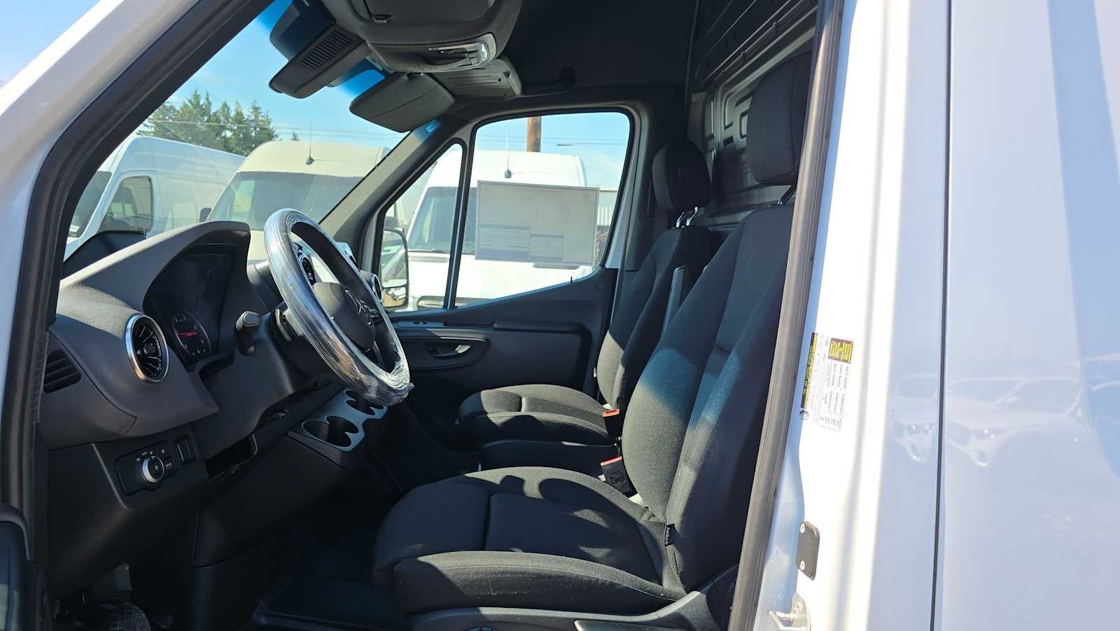 2026 Mercedes-Benz Sprinter Cargo Van 3500 High Roof I4 Diesel HO 170 Extended RWD