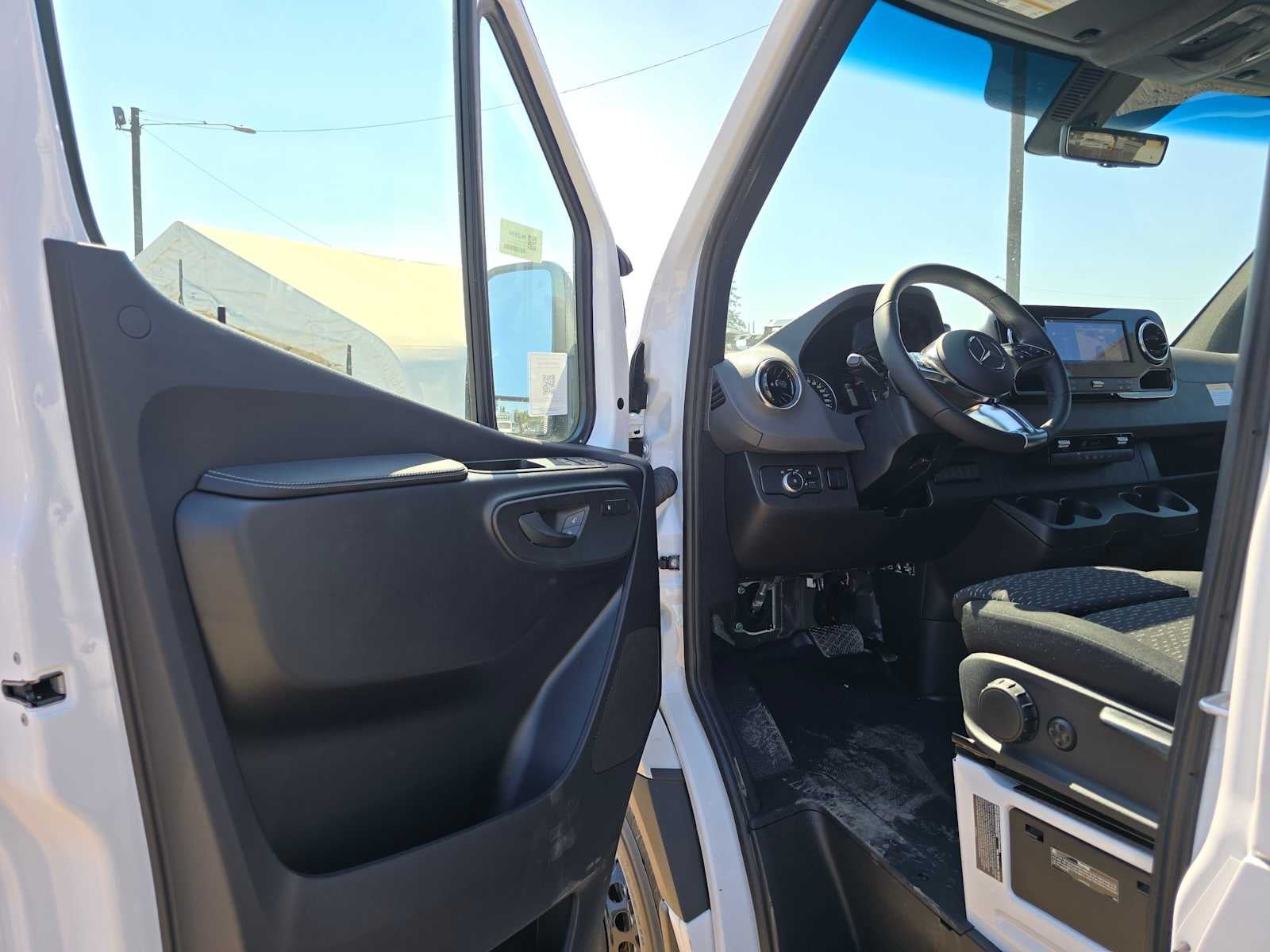 2026 Mercedes-Benz Sprinter Cargo 3500XD High Roof I4 Diesel HO 170 Extended RWD
