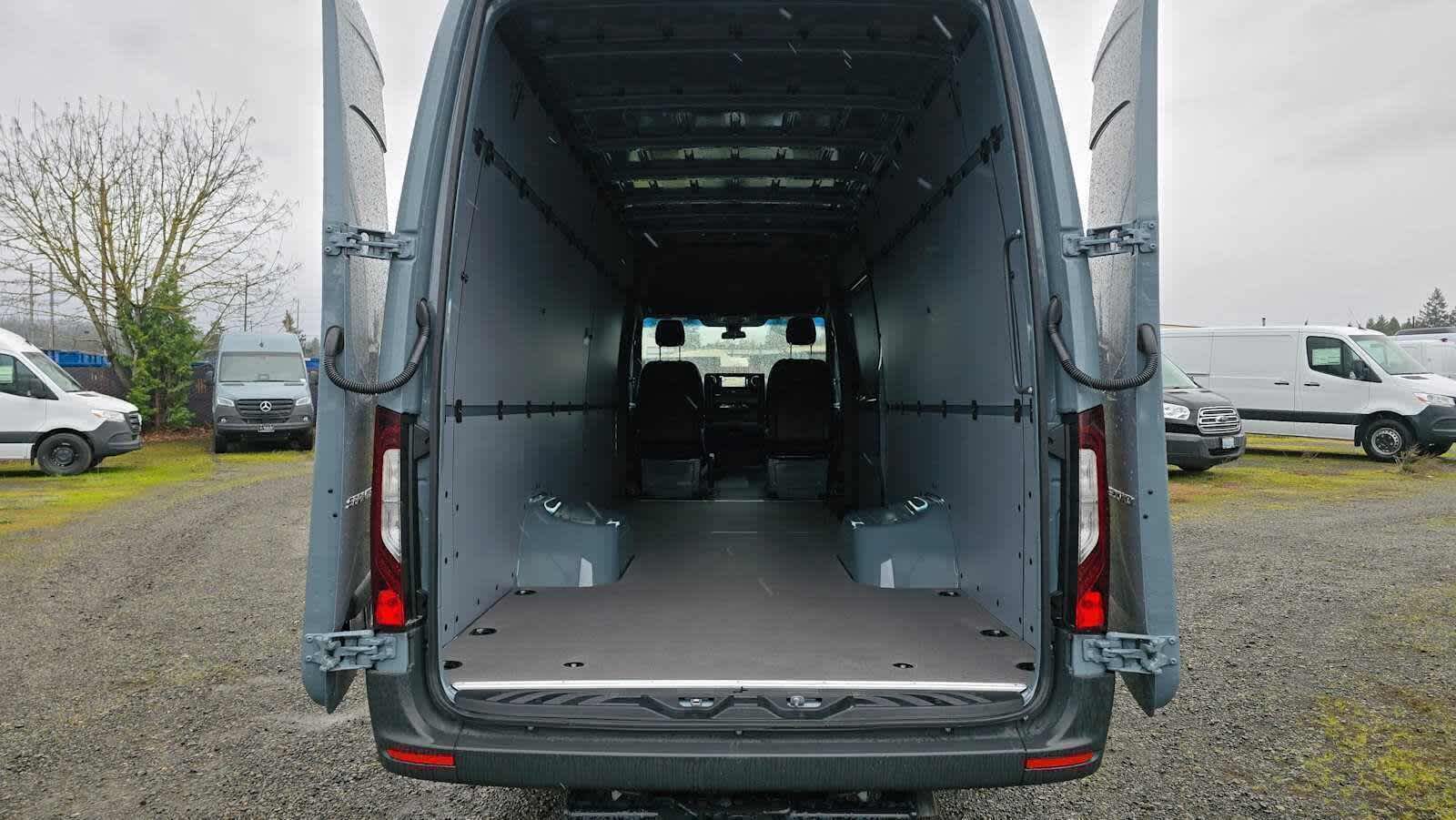 2026 Mercedes-Benz Sprinter Cargo Van 3500XD High Roof I4 Diesel HO 170" Extended RWD