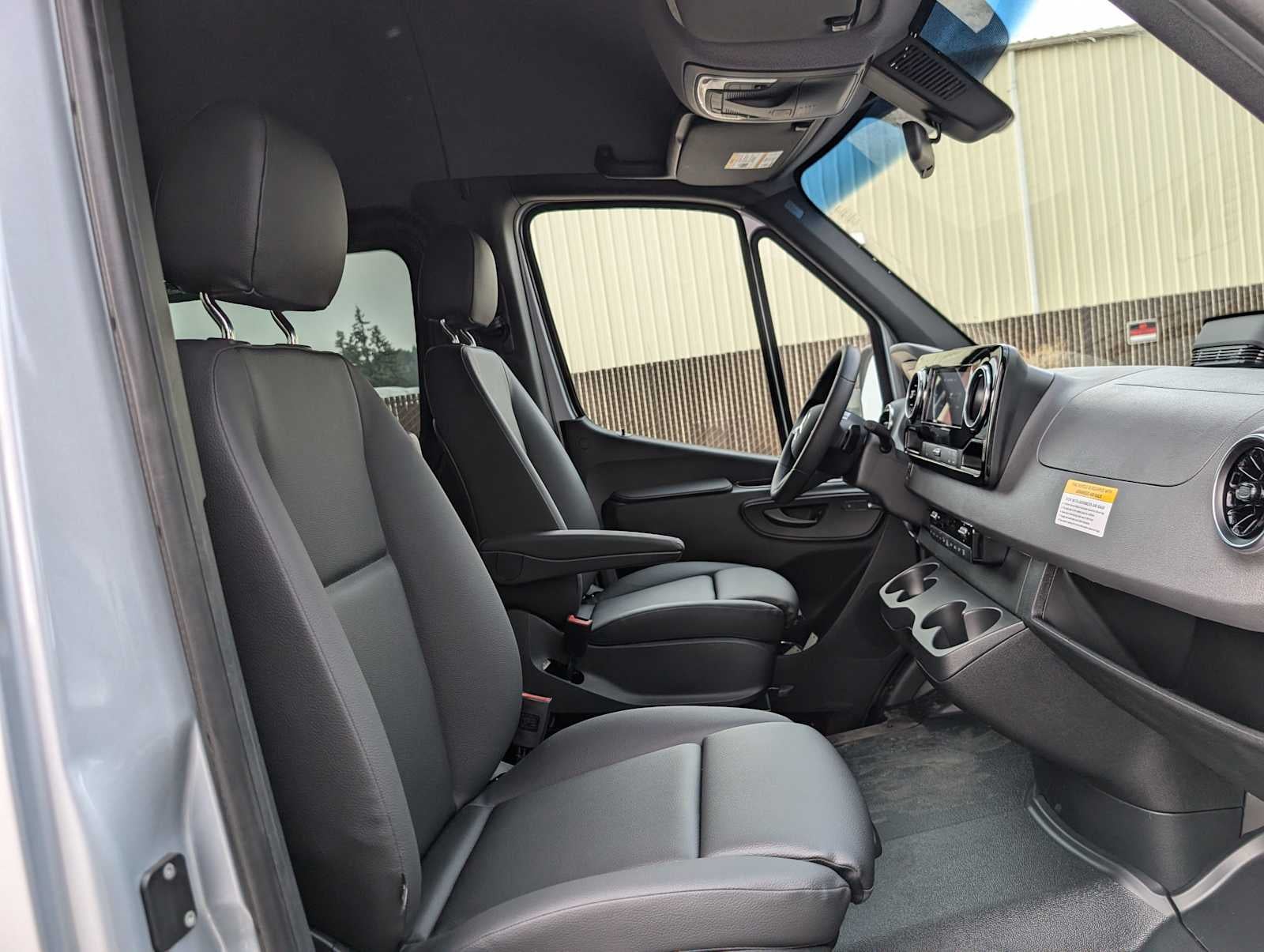 2025 Mercedes-Benz Sprinter Passenger Van 2500 Standard Roof I4 Diesel 144" RWD