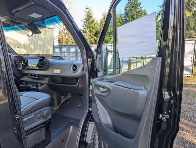 2025 Mercedes-Benz Sprinter Passenger Van 2500 Standard Roof I4 Diesel 144" RWD