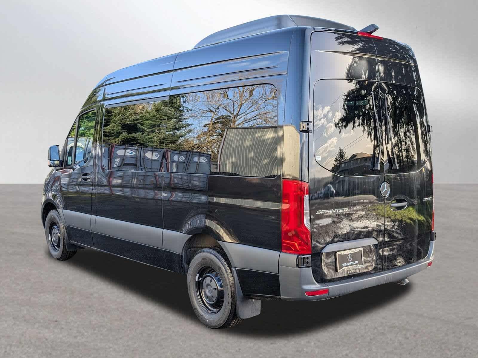 2025 Mercedes-Benz Sprinter Passenger Van 2500 Standard Roof I4 Diesel 144" RWD