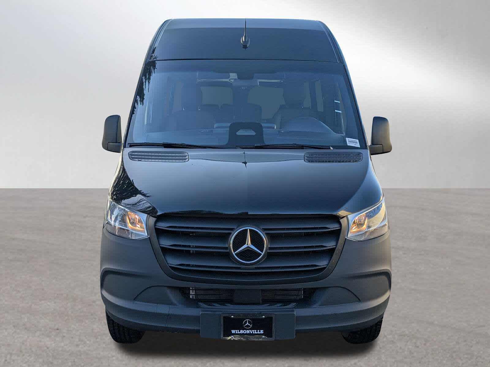 2025 Mercedes-Benz Sprinter Passenger Van 2500 Standard Roof I4 Diesel 144" RWD