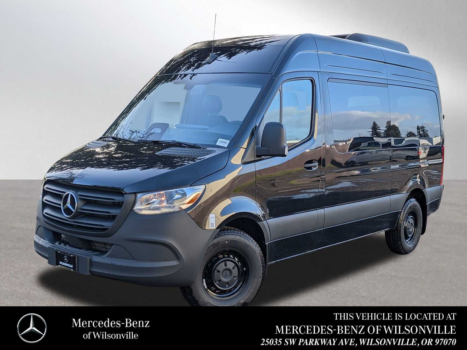 2025 Mercedes-Benz Sprinter Passenger Van 2500 Standard Roof I4 Diesel 144" RWD