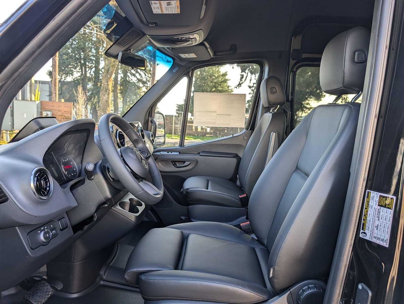 2025 Mercedes-Benz Sprinter Passenger Van 2500 Standard Roof I4 Diesel 144" RWD