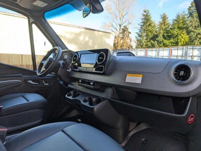 2025 Mercedes-Benz Sprinter Passenger Van 2500 Standard Roof I4 Diesel 144" RWD