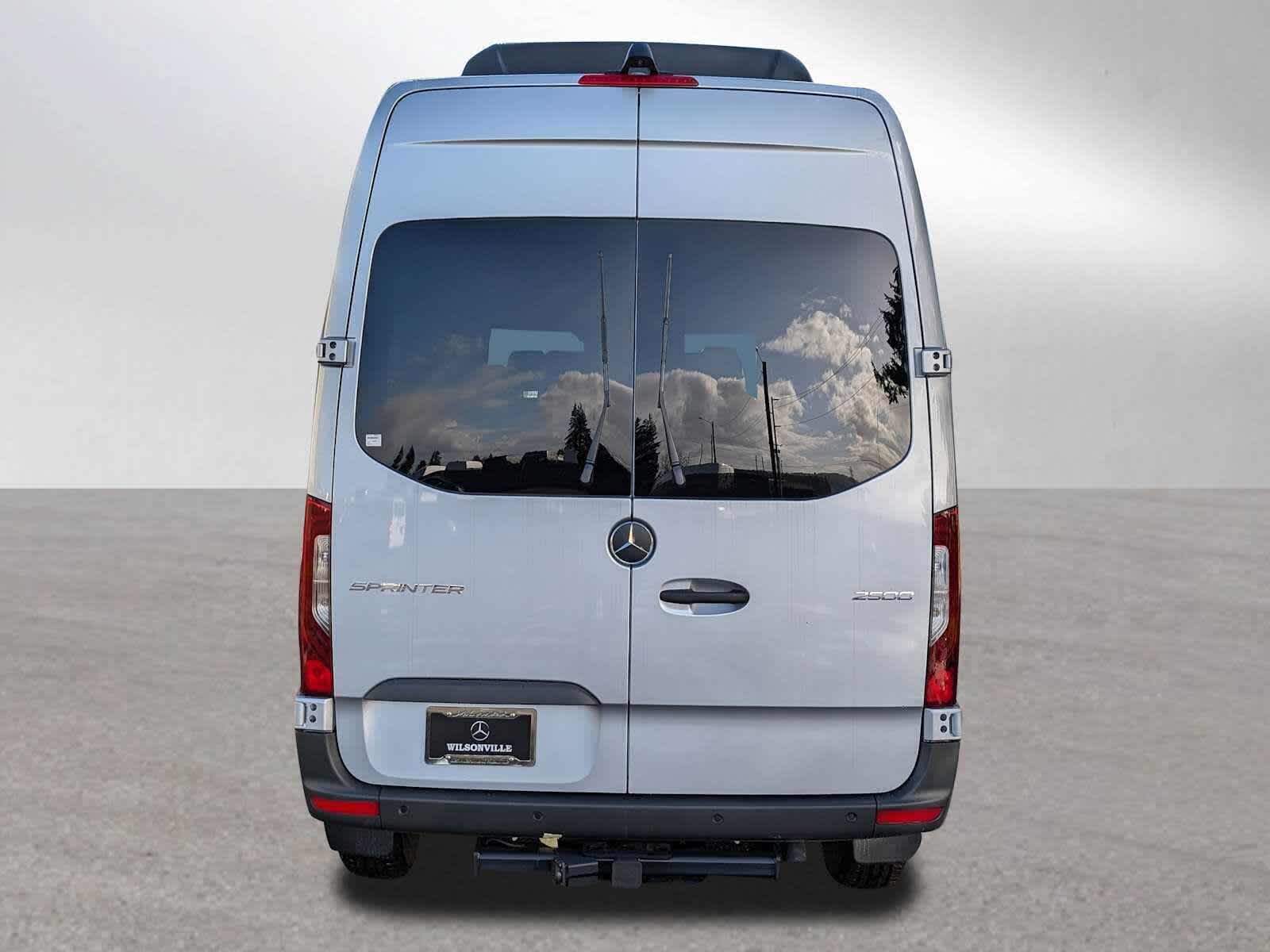 2025 Mercedes-Benz Sprinter Passenger Van 2500 Standard Roof I4 Diesel 144" RWD