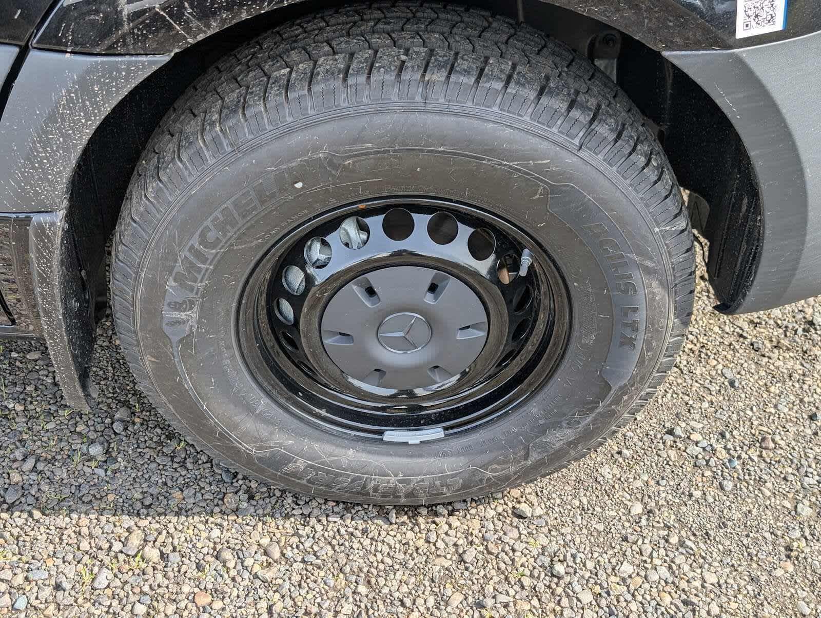 2025 Mercedes-Benz Sprinter Passenger Van 2500 Standard Roof I4 Diesel 144" RWD