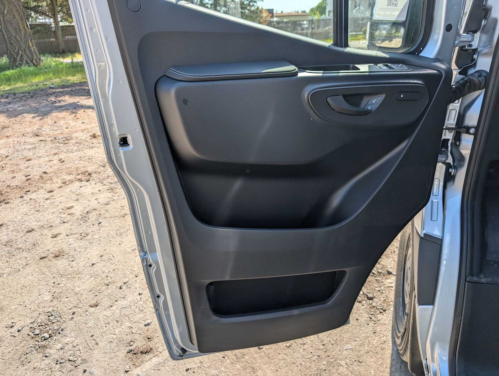 2025 Mercedes-Benz Sprinter Passenger Van 2500 High Roof I4 Diesel 170" RWD