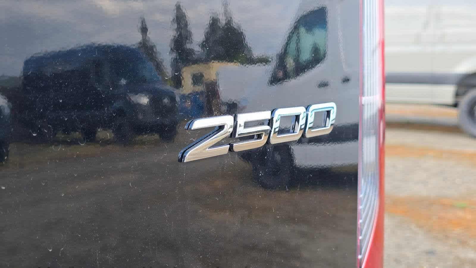 2025 Mercedes-Benz Sprinter Passenger Van 2500 Standard Roof I4 Diesel HO 144 RWD