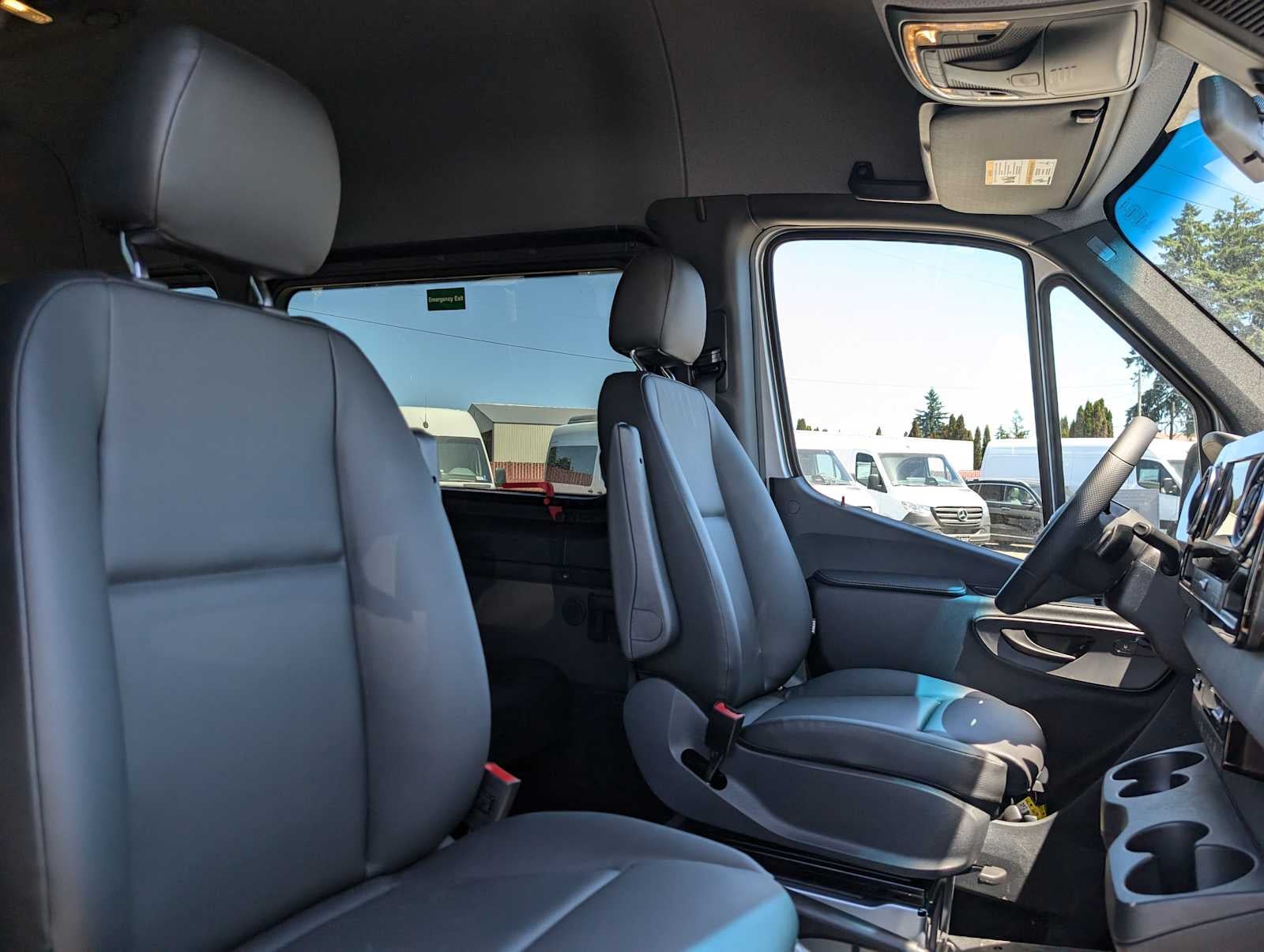 2025 Mercedes-Benz Sprinter Passenger Van 2500 Standard Roof I4 Diesel HO 144" RWD