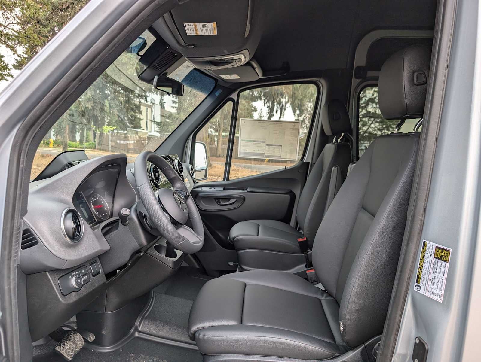 2025 Mercedes-Benz Sprinter Passenger Van 2500 Standard Roof I4 Diesel HO 144" RWD