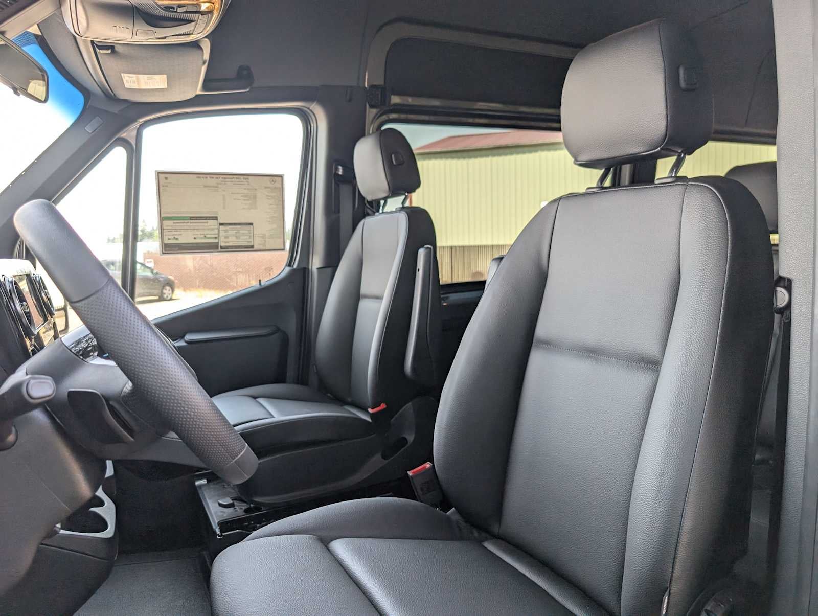 2025 Mercedes-Benz Sprinter Passenger Van 2500 Standard Roof I4 Diesel HO 144" RWD