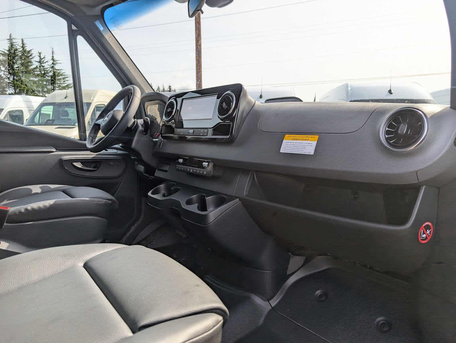 2025 Mercedes-Benz Sprinter Passenger Van 2500 Standard Roof I4 Diesel HO 144" RWD