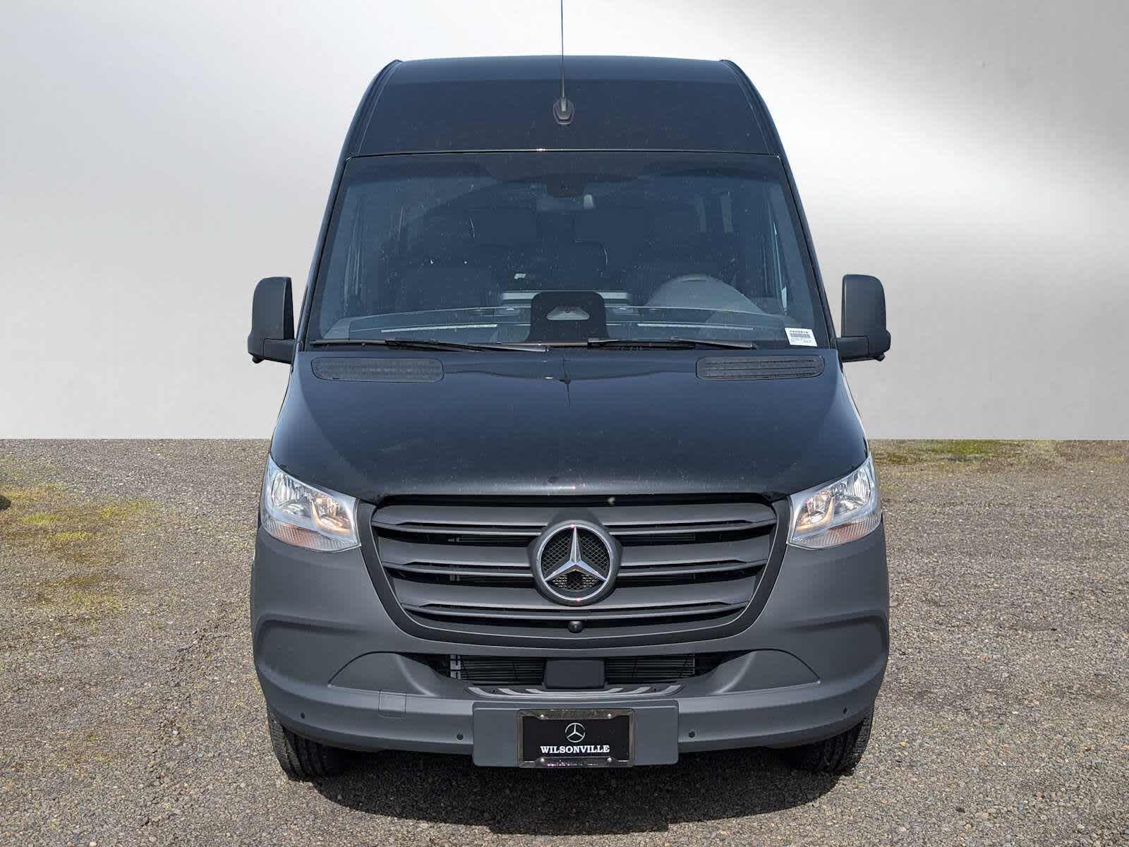 2025 Mercedes-Benz Sprinter Passenger Van 2500 Standard Roof I4 Diesel HO 144" RWD