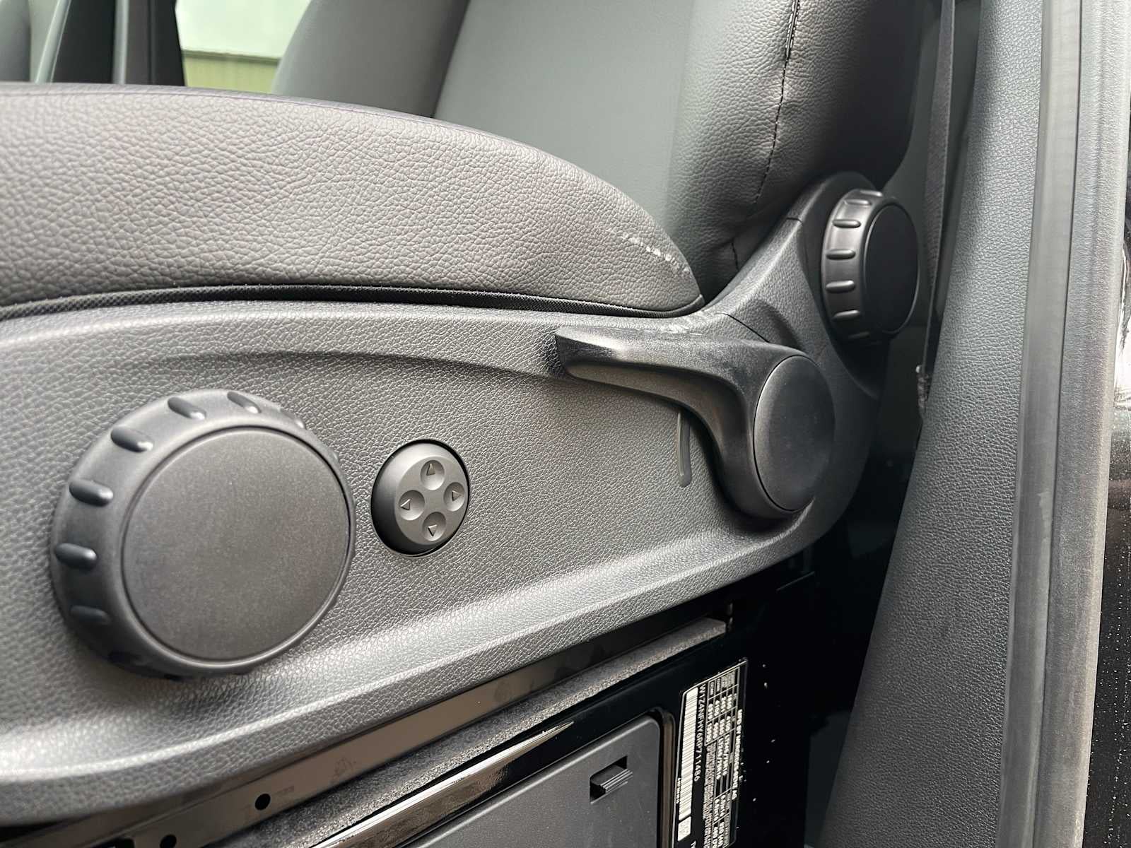 2024 Mercedes-Benz Sprinter Passenger Van 2500 Standard Roof I4 Diesel HO 144" RWD