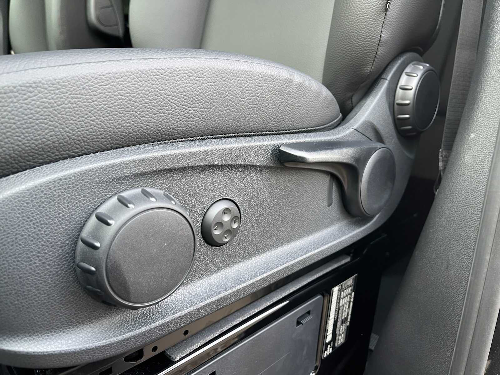 2024 Mercedes-Benz Sprinter Passenger Van 2500 Standard Roof I4 Diesel HO 144" RWD