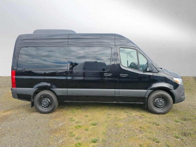 2025 Mercedes-Benz Sprinter Passenger Van 2500 Standard Roof I4 Diesel HO 144 RWD