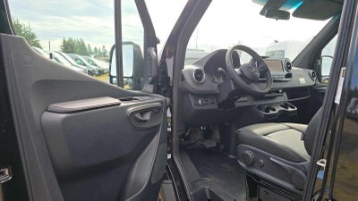 2025 Mercedes-Benz Sprinter Passenger Van 2500 Standard Roof I4 Diesel HO 144 RWD