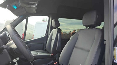 2025 Mercedes-Benz Sprinter Passenger Van 2500 Standard Roof I4 Diesel HO 144 RWD