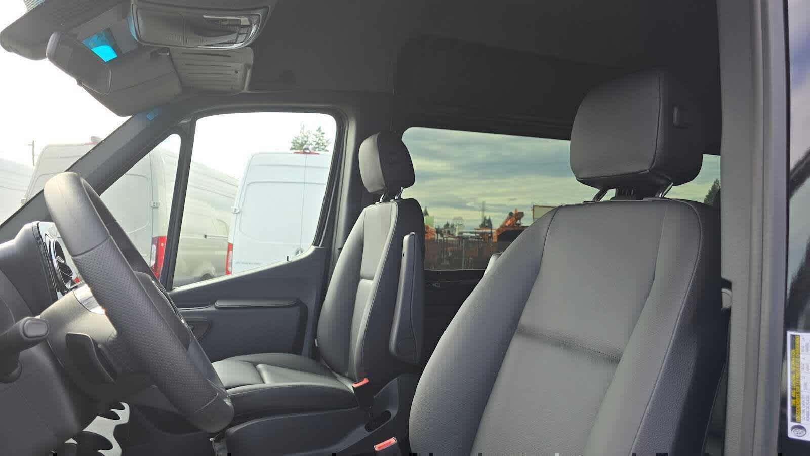 2025 Mercedes-Benz Sprinter Passenger Van 2500 Standard Roof I4 Diesel HO 144 RWD