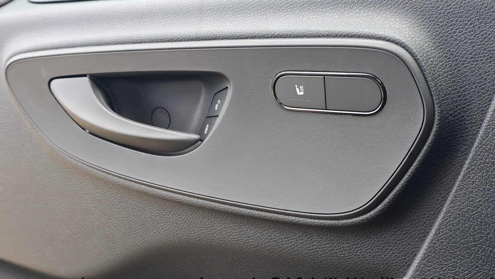 2025 Mercedes-Benz Sprinter Passenger Van 2500 Standard Roof I4 Diesel HO 144 RWD