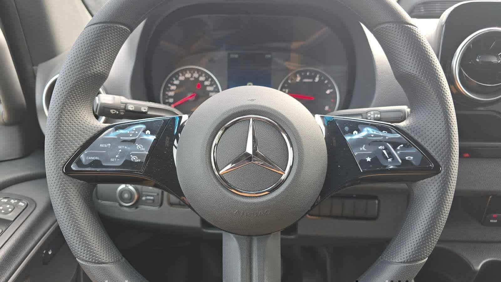 2025 Mercedes-Benz Sprinter Passenger Van 2500 Standard Roof I4 Diesel HO 144 RWD