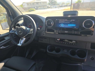 2026 Mercedes-Benz Sprinter Passenger 2500 Standard Roof I4 Diesel HO 144 AWD