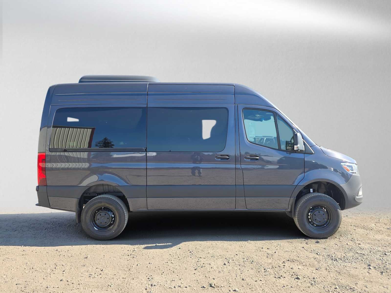 2026 Mercedes-Benz Sprinter Passenger 2500 Standard Roof I4 Diesel HO 144 AWD