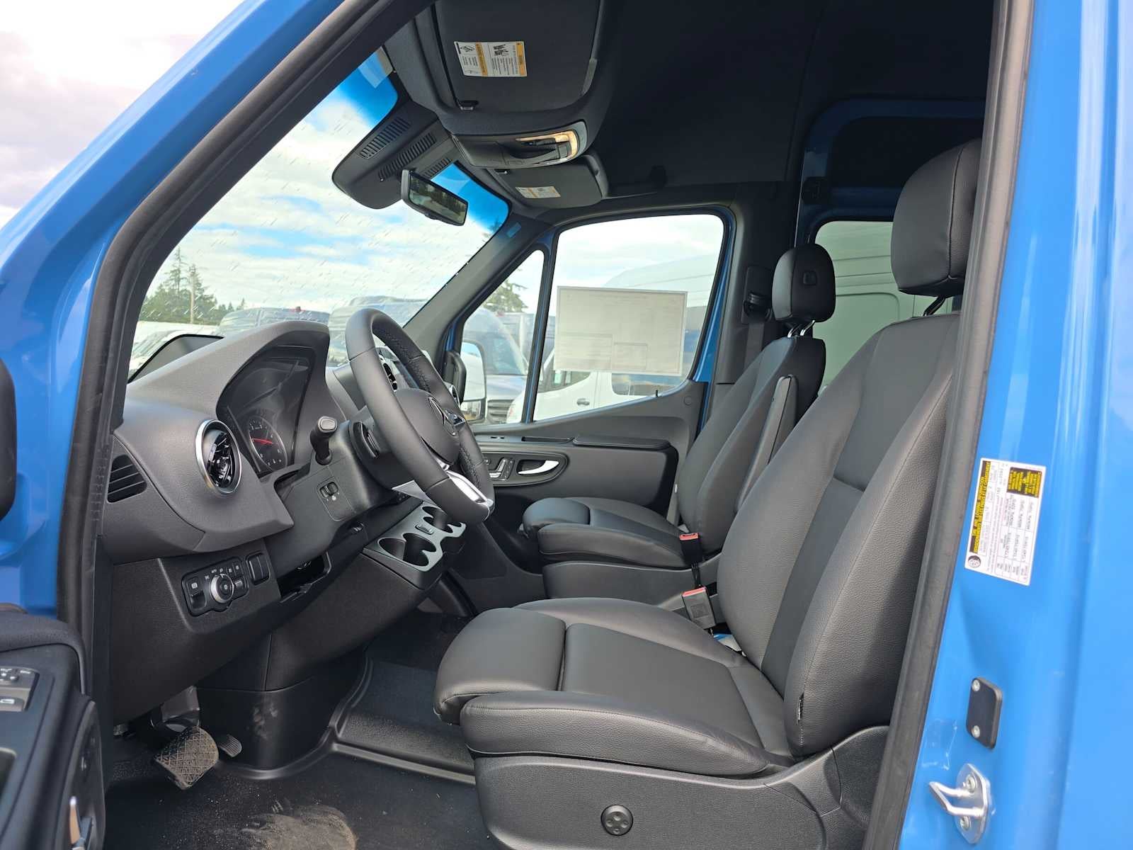 2026 Mercedes-Benz Sprinter Passenger 2500 Standard Roof I4 Diesel HO 144 AWD