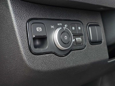 2026 Mercedes-Benz Sprinter Passenger 2500 Standard Roof I4 Diesel HO 144 AWD
