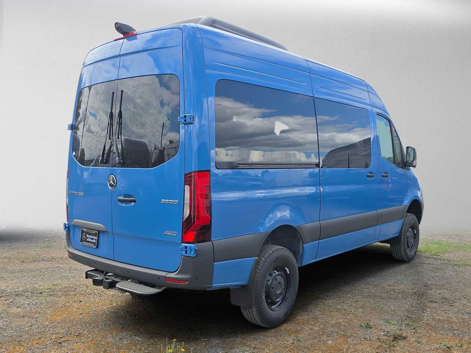 2026 Mercedes-Benz Sprinter Passenger 2500 Standard Roof I4 Diesel HO 144 AWD