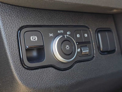 2026 Mercedes-Benz Sprinter Passenger Van 2500 Standard Roof I4 Diesel HO 144 AWD