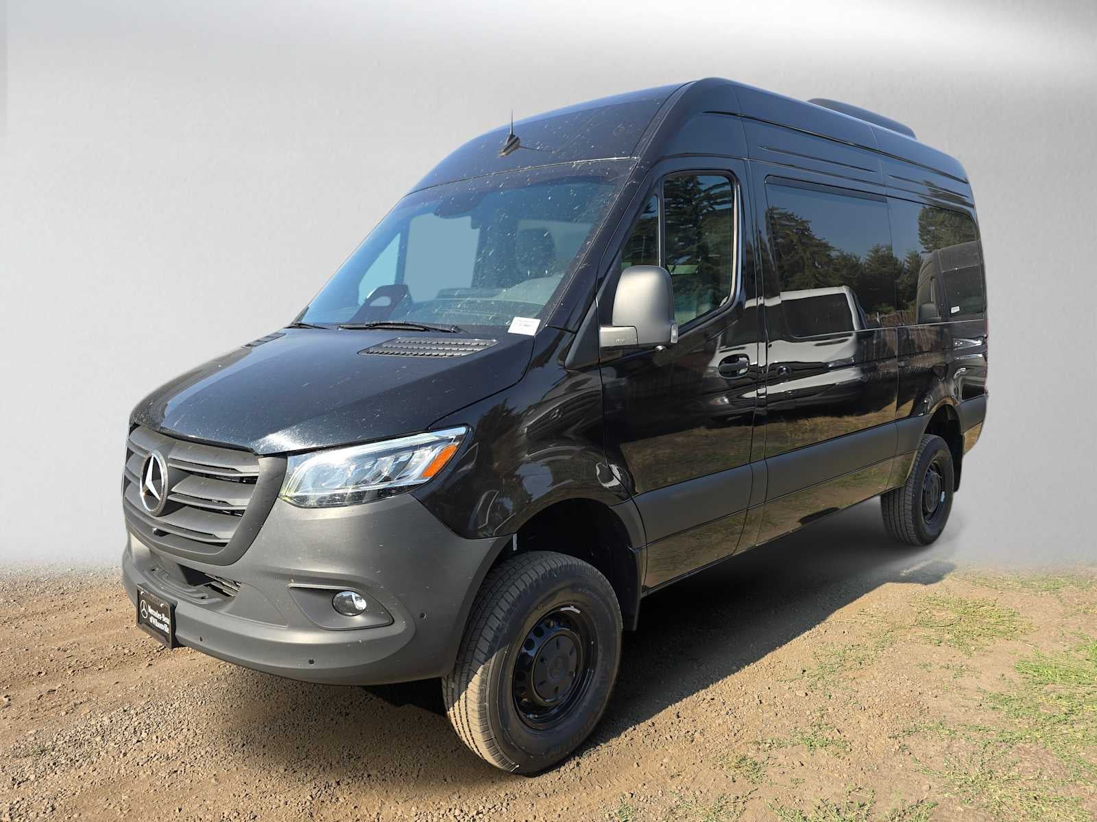 2026 Mercedes-Benz Sprinter Passenger Van 2500 Standard Roof I4 Diesel HO 144 AWD