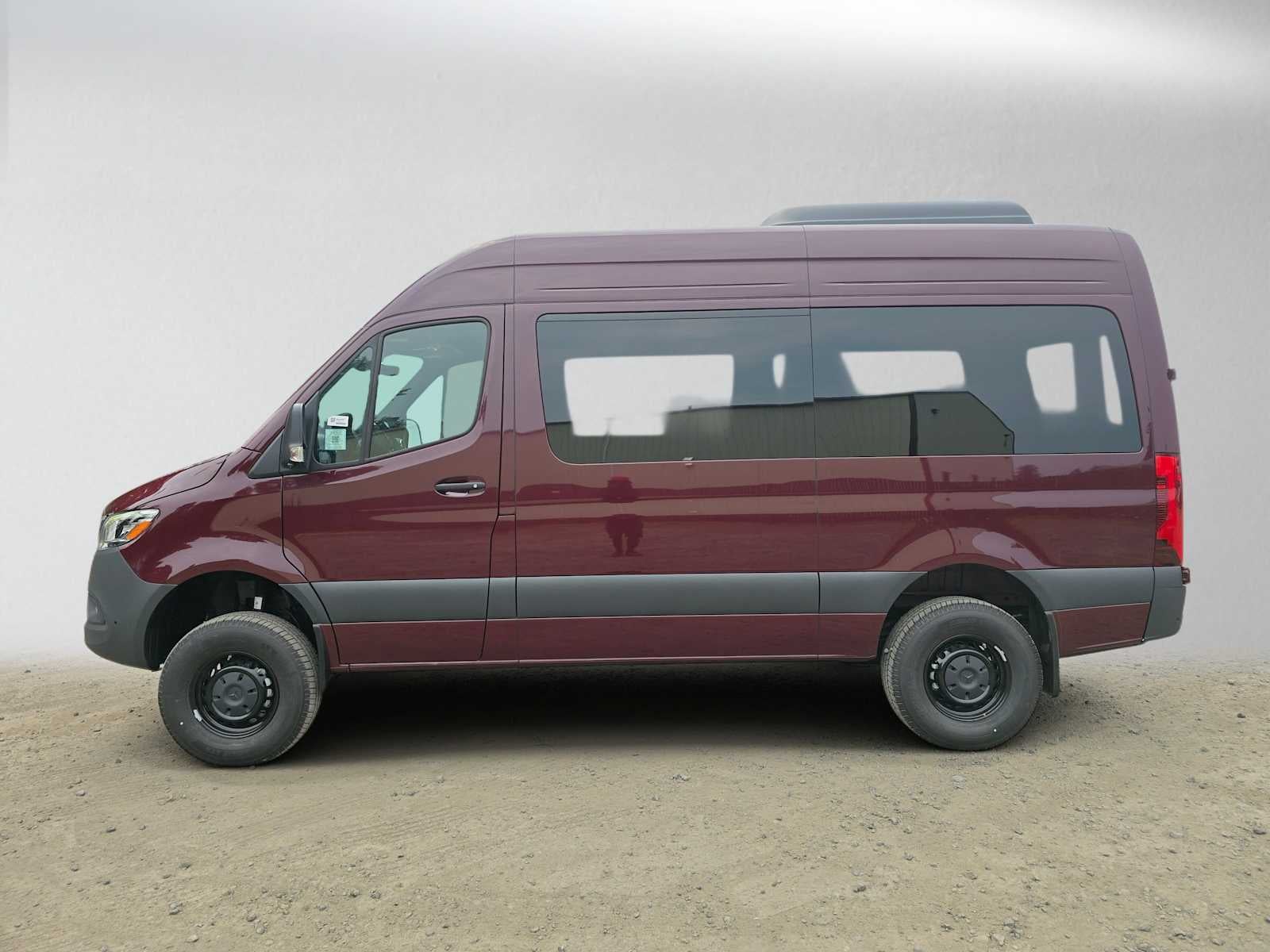2026 Mercedes-Benz Sprinter Passenger 2500 Standard Roof I4 Diesel HO 144 AWD