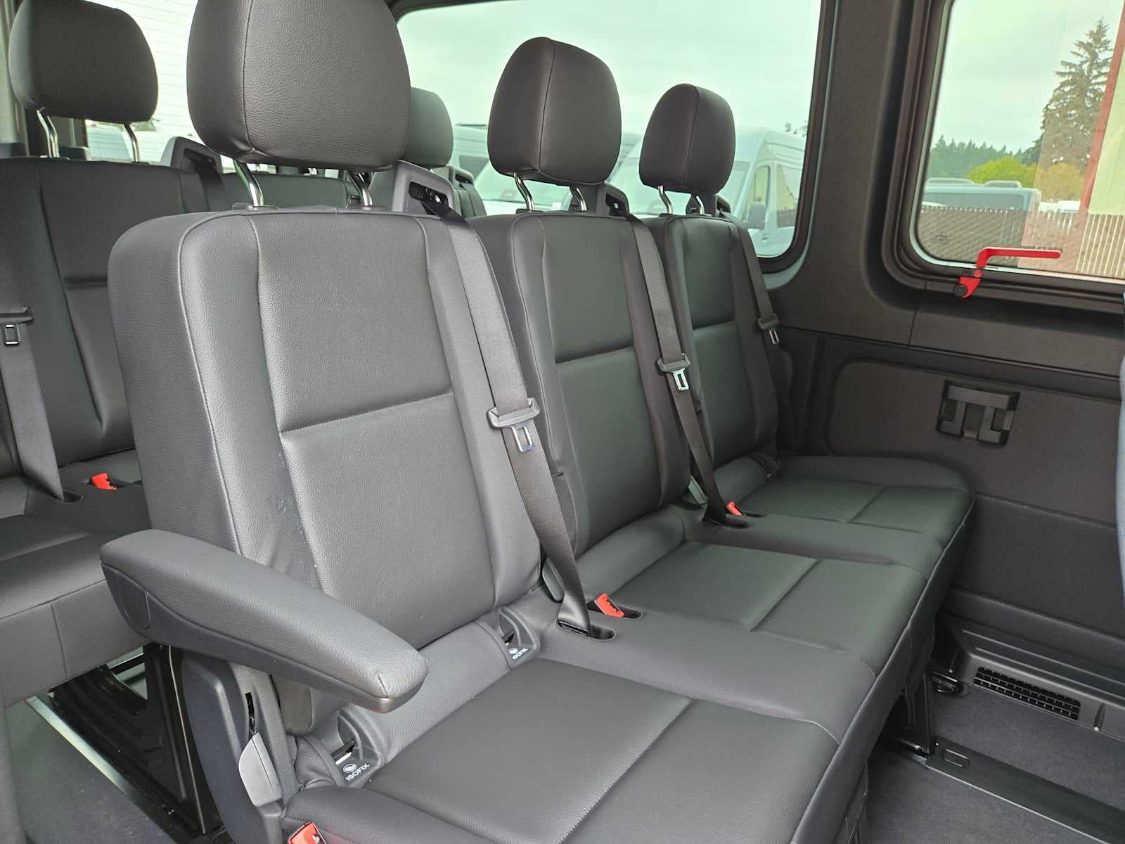 2026 Mercedes-Benz Sprinter Passenger 2500 Standard Roof I4 Diesel HO 144 AWD