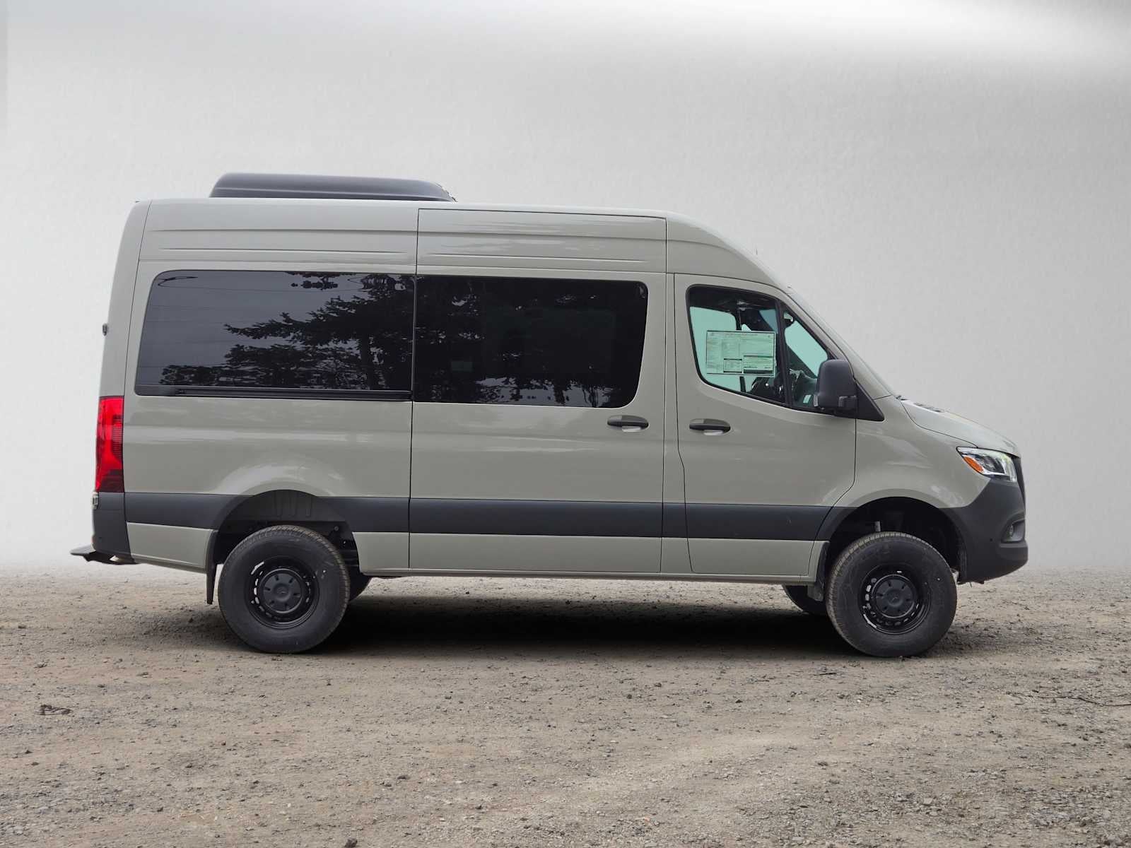 2026 Mercedes-Benz Sprinter Passenger 2500 Standard Roof I4 Diesel HO 144 AWD