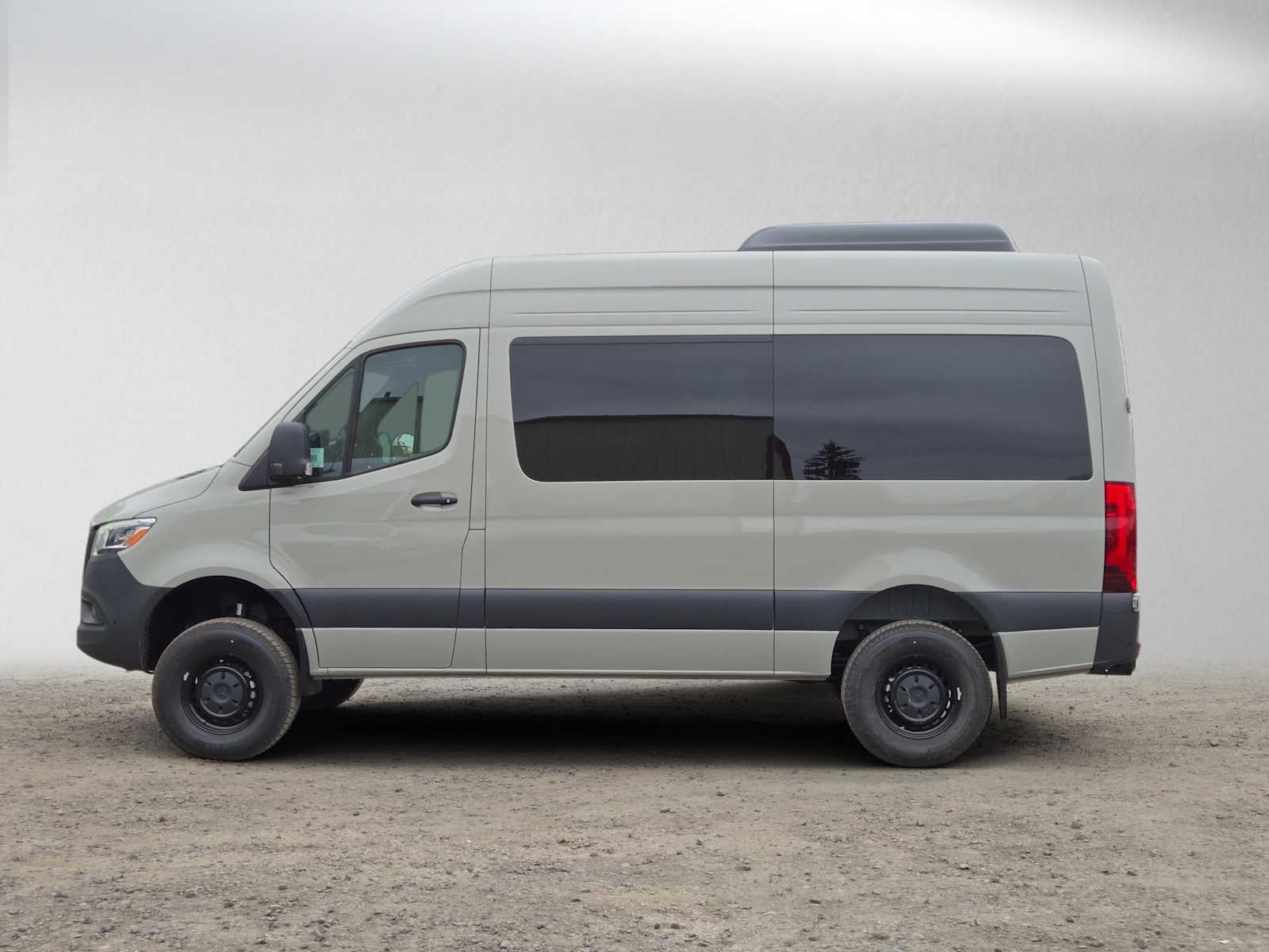 2026 Mercedes-Benz Sprinter Passenger 2500 Standard Roof I4 Diesel HO 144 AWD