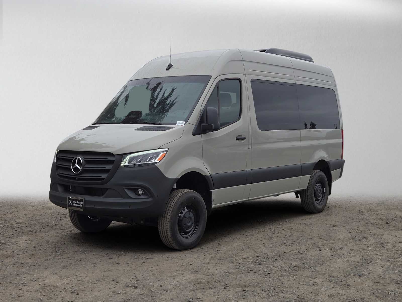 2026 Mercedes-Benz Sprinter Passenger 2500 Standard Roof I4 Diesel HO 144 AWD