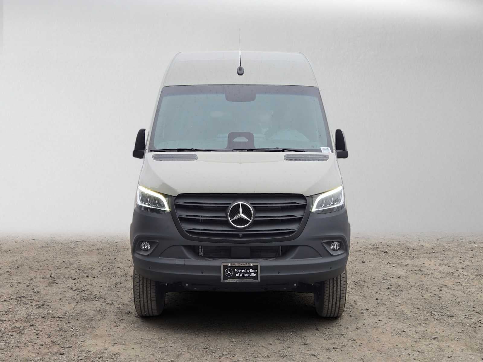 2026 Mercedes-Benz Sprinter Passenger 2500 Standard Roof I4 Diesel HO 144 AWD