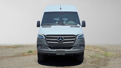 2026 Mercedes-Benz Sprinter Passenger Van 2500 Standard Roof I4 Diesel HO 144 AWD