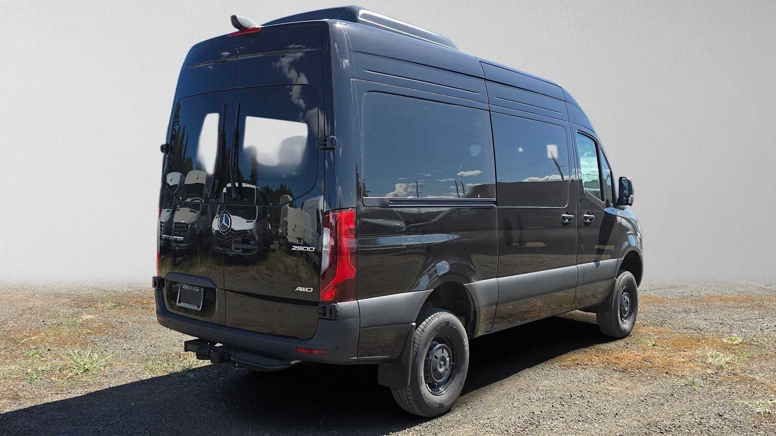 2026 Mercedes-Benz Sprinter Passenger Van 2500 Standard Roof I4 Diesel HO 144 AWD