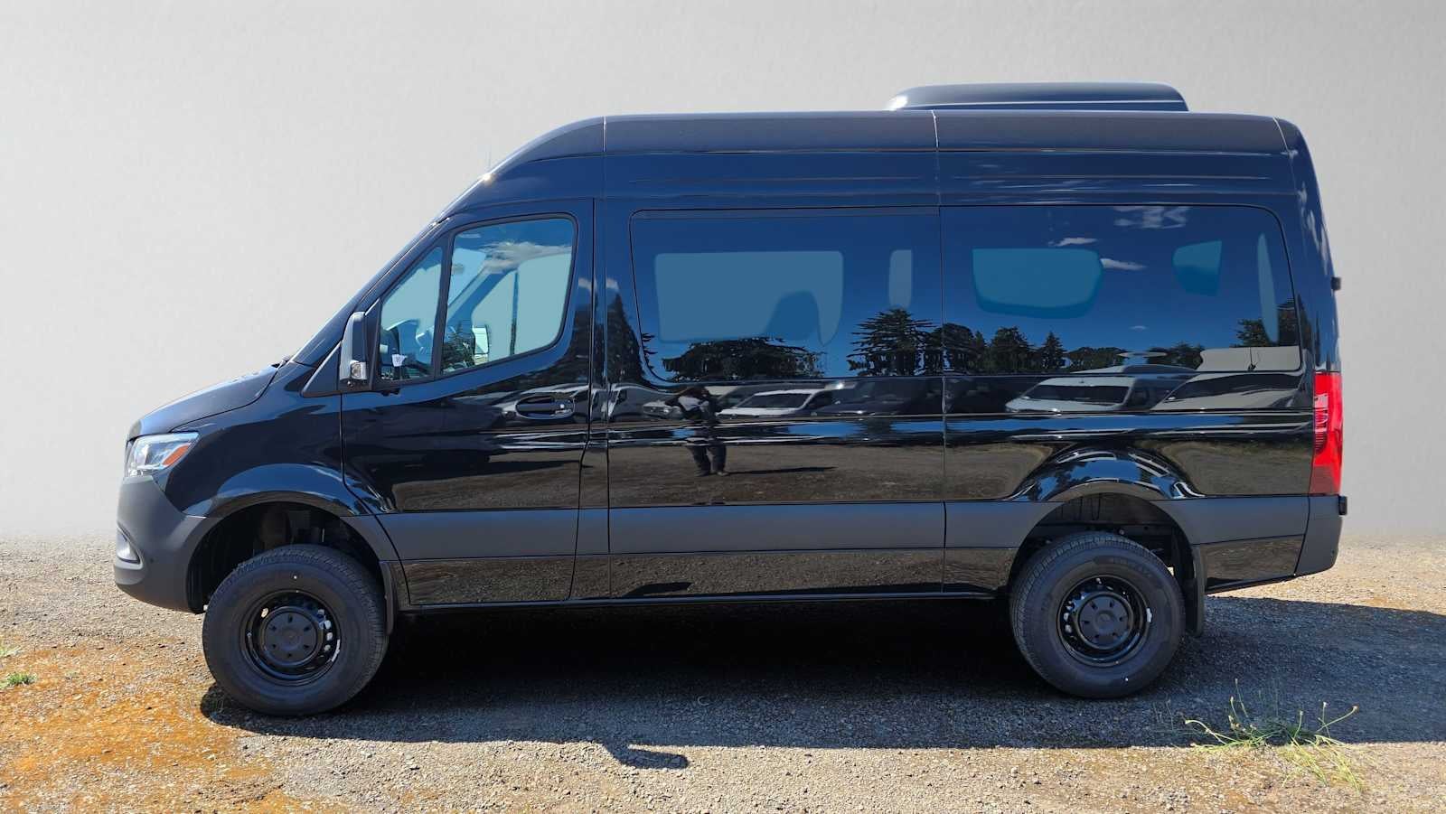 2026 Mercedes-Benz Sprinter Passenger Van 2500 Standard Roof I4 Diesel HO 144 AWD